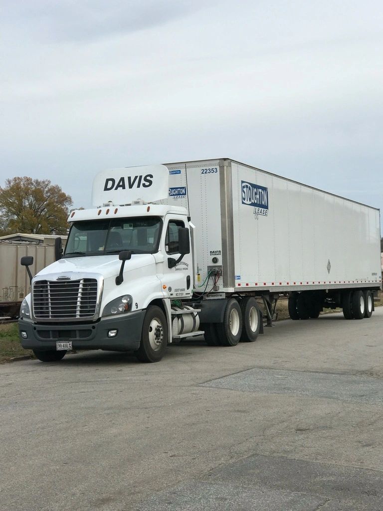 Davis-branded tractor and trailer, from the company’s official website